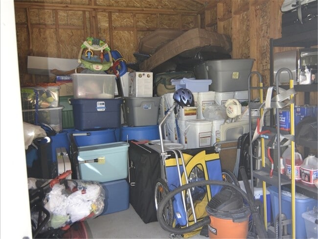 Building Photo - MUST SEE! Beautiful 4 Bedroom/3 Bathroom Home--Near BYU and Peaks Ice Arena