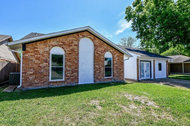 Building Photo - 7203 Santa Rita Dr