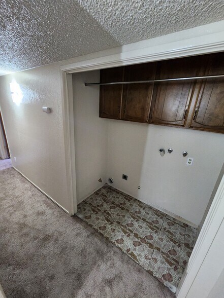 Building Photo - 3158 W Austin Way