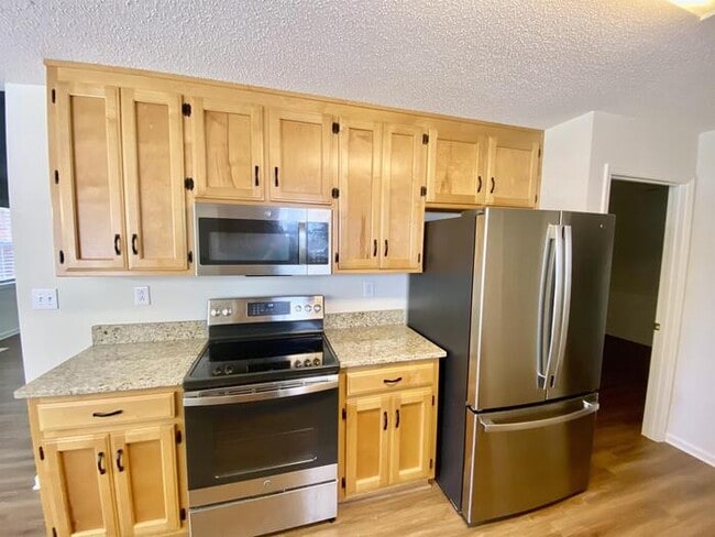 Building Photo - 108 Wildweed Ct