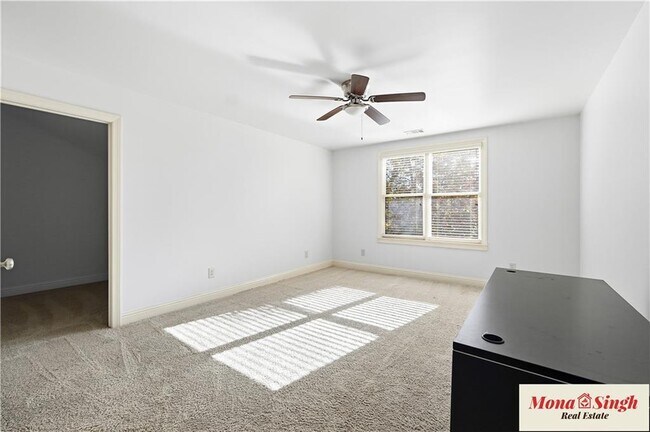 Building Photo - 6961 Fellowship Ln