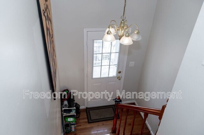 Building Photo - 5317 Macwood Dr