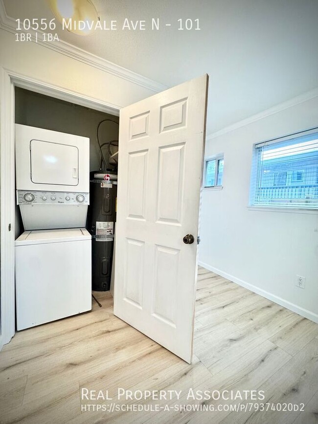 Building Photo - 10556 Midvale Ave N