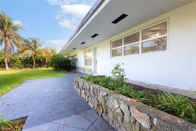 Building Photo - 2 br, 2 bath House - 24201 SW 124th Ave