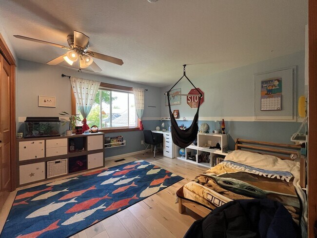 Building Photo - Bright and Open 4 Bedroom Cedar Mill Home with Vaulted Ceilings, Skylights & Multiple Living Areas