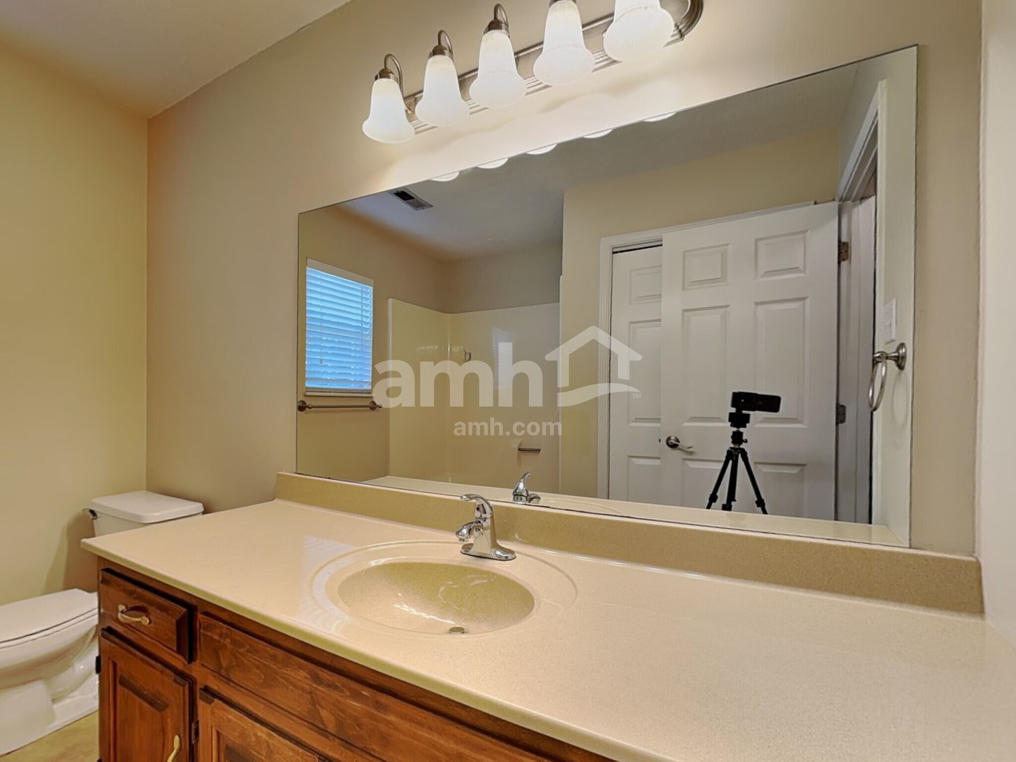 Building Photo - 721 Mize Farm Ct