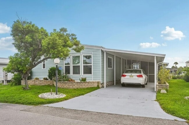 Building Photo - 106 Lazy River Rd