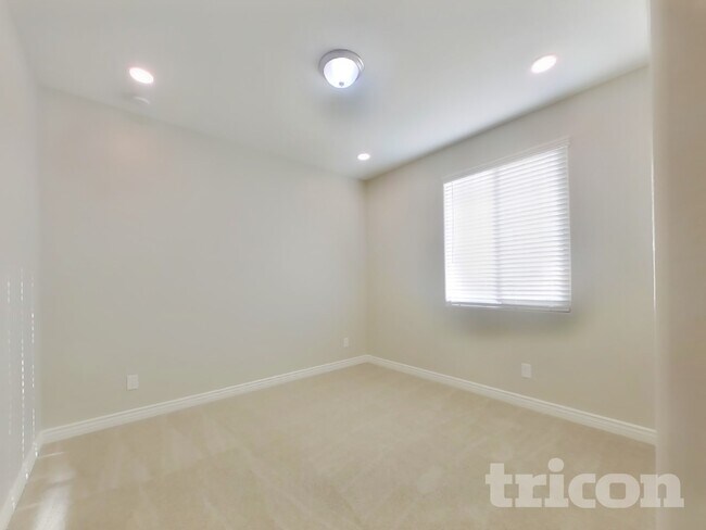 Building Photo - 24896 N 144th Ln