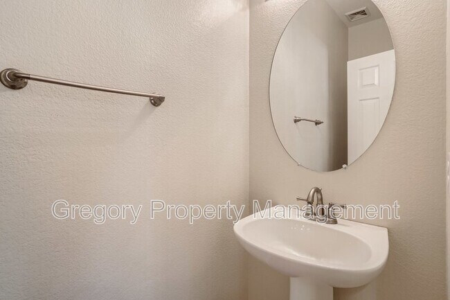 Building Photo - 3543 W Steinbeck Ct