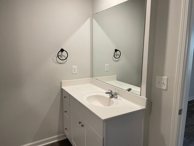 Building Photo - 3 Bedroom 2 Bathroom House in Sunfish Cove Sunset Beach NC