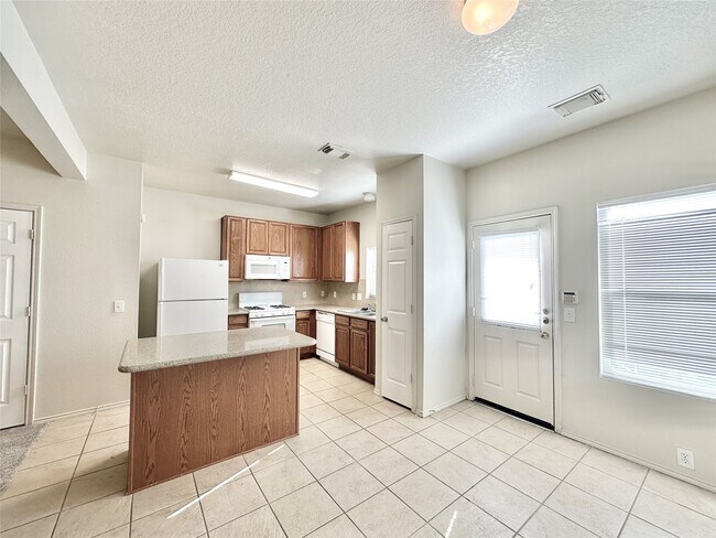 Building Photo - 29709 Valley Center Dr