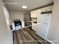 Building Photo - 1009 Turner St