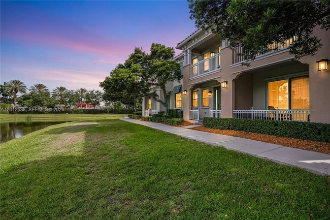 Building Photo - 4025 Cascada Cir
