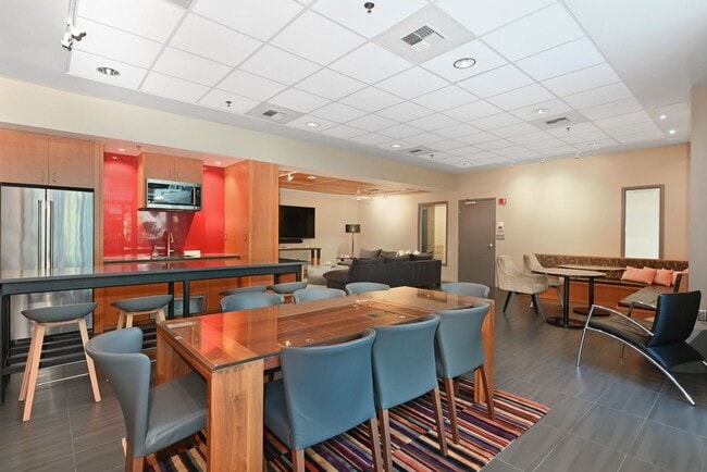 Building Photo - 2 BR/1.75 BA Penthouse Unit with Stunning Downtown & Mountain Views at The Klee