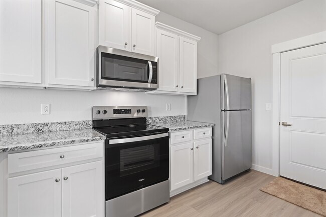 Building Photo - 1031 Peaceful Fawn Dr