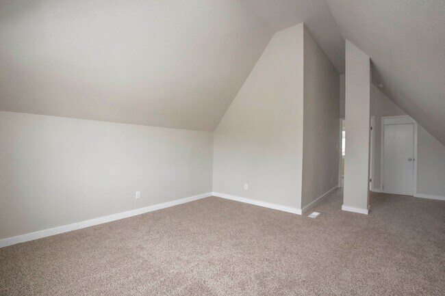 Building Photo - 3844 4th St