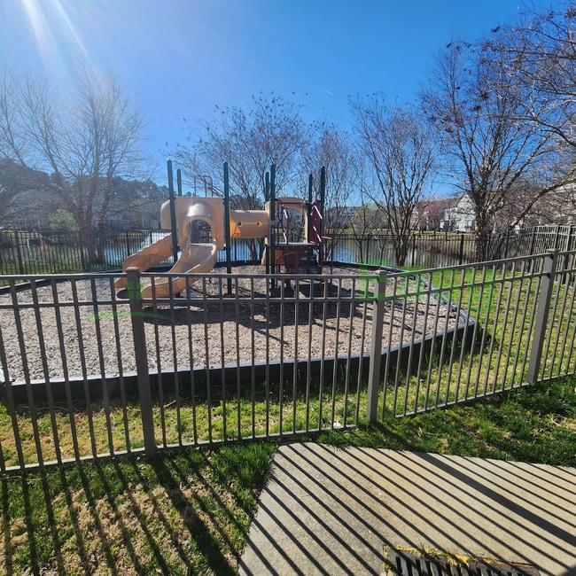 Building Photo - 4146 Pritchard St