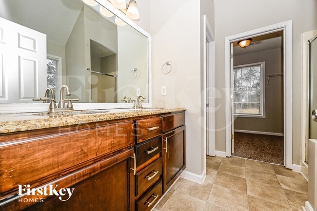 Building Photo - 1919 Chambers Rd