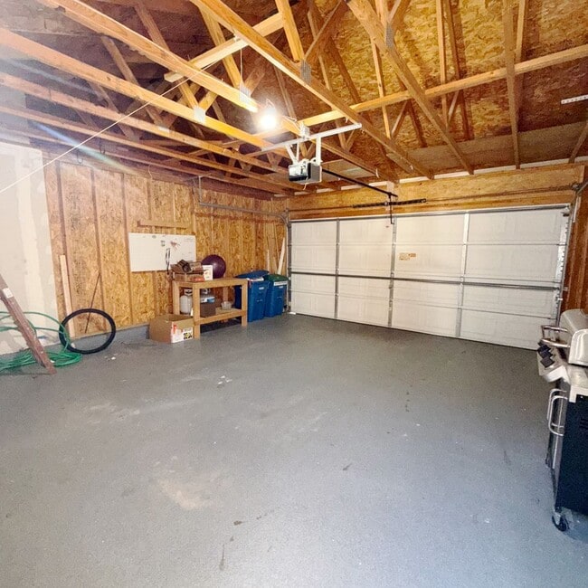 Building Photo - 3306 Domain St