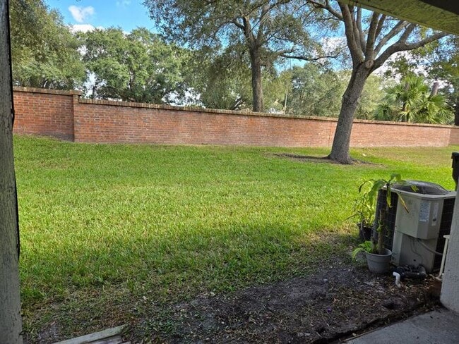 Building Photo - Don’t miss this beautiful 3-bedroom, 2-bat...