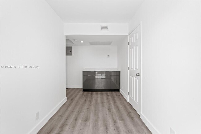 Building Photo - 2847 Polk St