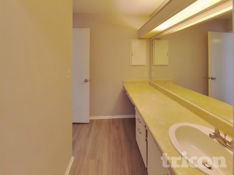 Building Photo - 7815 Melbury Forest