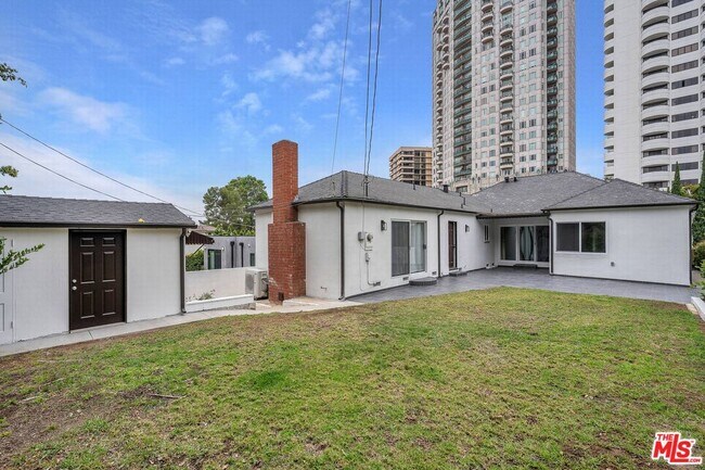 Building Photo - 10564 Ashton Ave