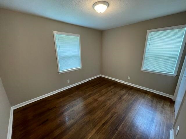 Building Photo - 3270 Frayser View Dr