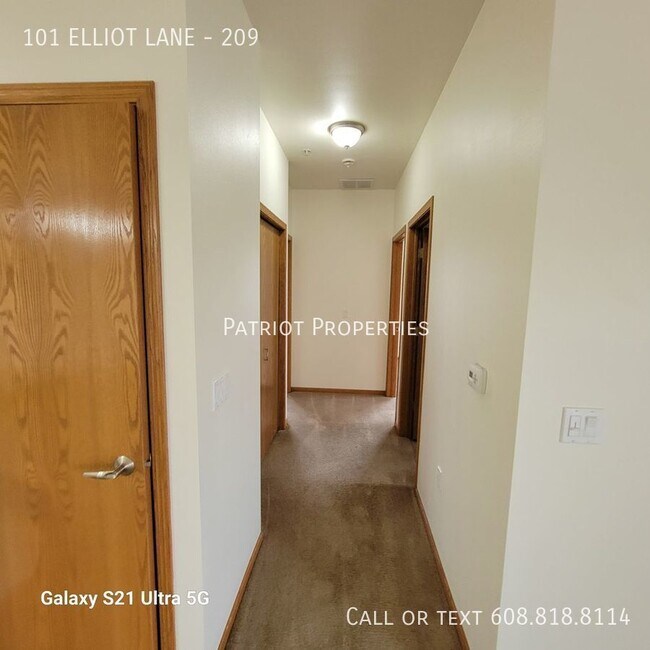 Building Photo - 101 Elliott Ln
