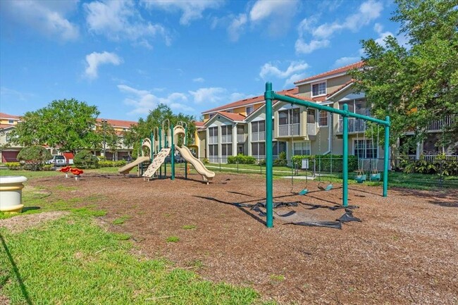 Building Photo - 5500 Bentgrass Dr