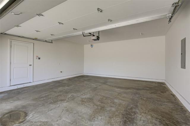 Building Photo - 3 bedroom in Mt. Zion IL 62549