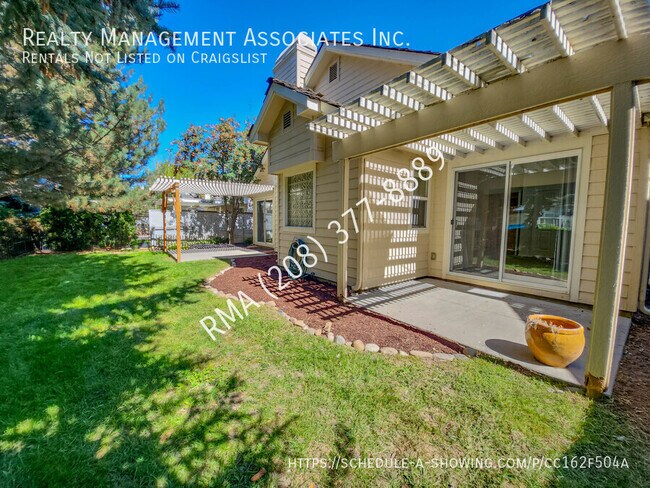 Building Photo - Beautiful and Spacious 2 Bedroom, 2 Bathro...