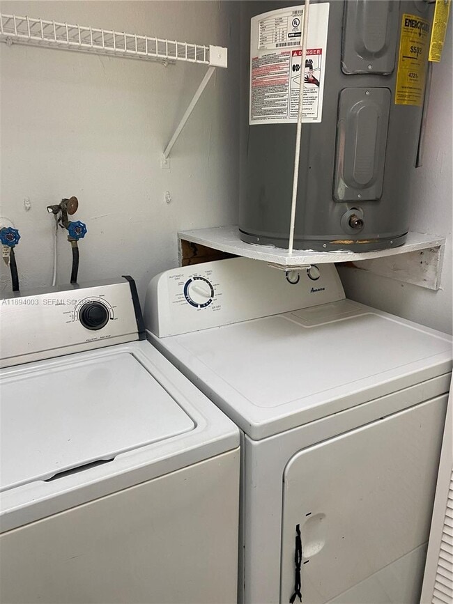 Building Photo - 4453 Treehouse Ln