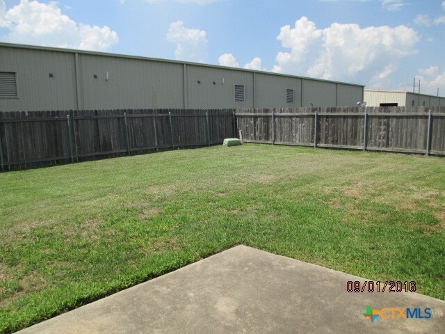 Building Photo - 125 Gemini Ct