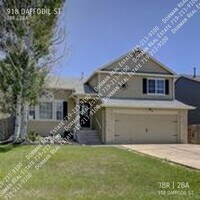 Building Photo - 918 Daffodil St