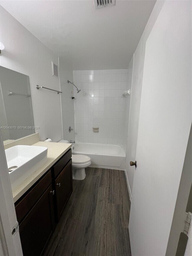 Building Photo - 6975 NW 173rd Dr