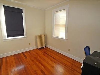 Building Photo - 138 Evarts St