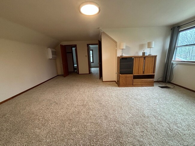 Building Photo - Spacious Home with Large Lot