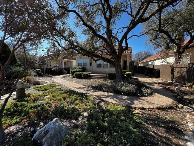 Building Photo - 15224 Interlachen Dr
