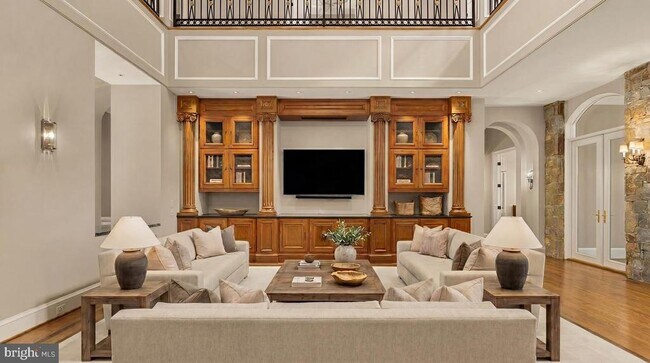 Building Photo - 11218 River View Dr