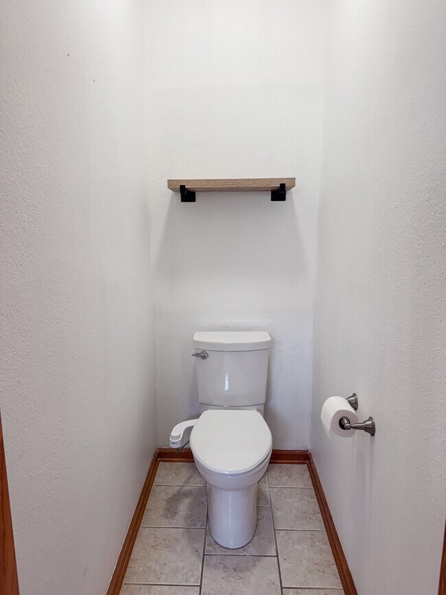 Building Photo - 27 Cadiz Ln