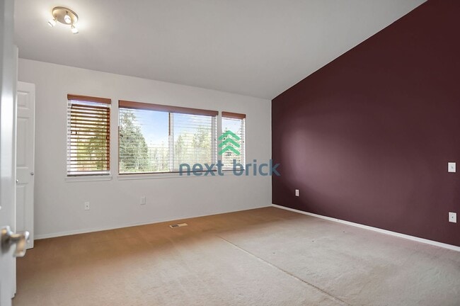 Building Photo - Townhome Available for Rent in Bothell!