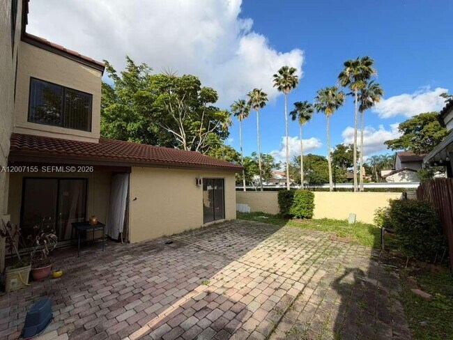 Building Photo - 17317 NW 63rd Ave