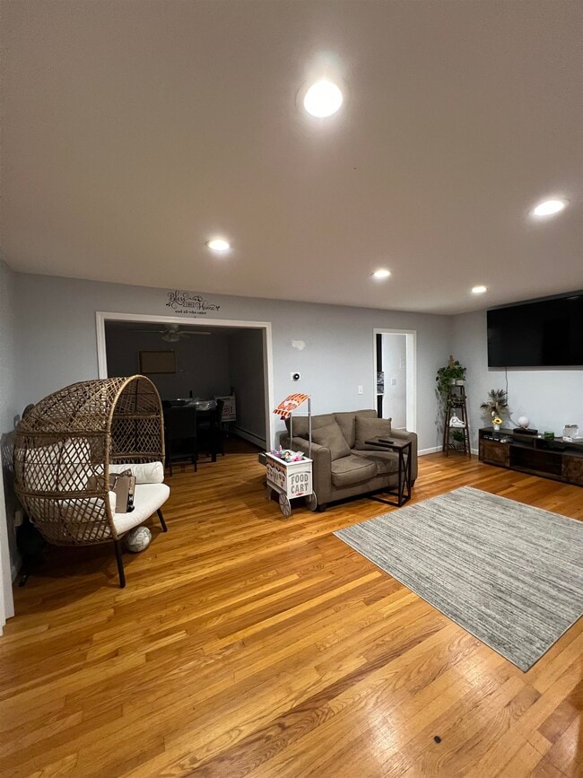 Building Photo - 3586 John F. Kennedy Blvd