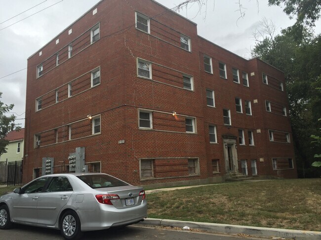 exterior building - 3101 Waclark Plz SE