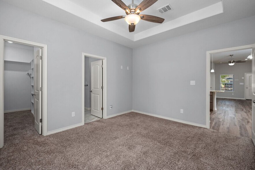 Building Photo - 1314 Antone St