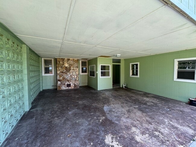 Building Photo - Newly renovated 3 Bedroom, 2 Bath home on CR 136