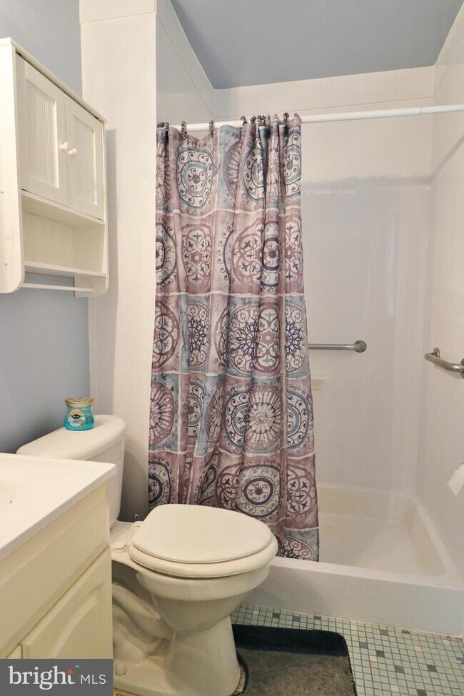 Building Photo - 6061 Dawn Dr