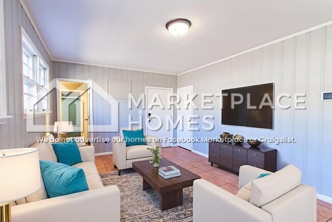 Building Photo - 3301 Brewer Dr