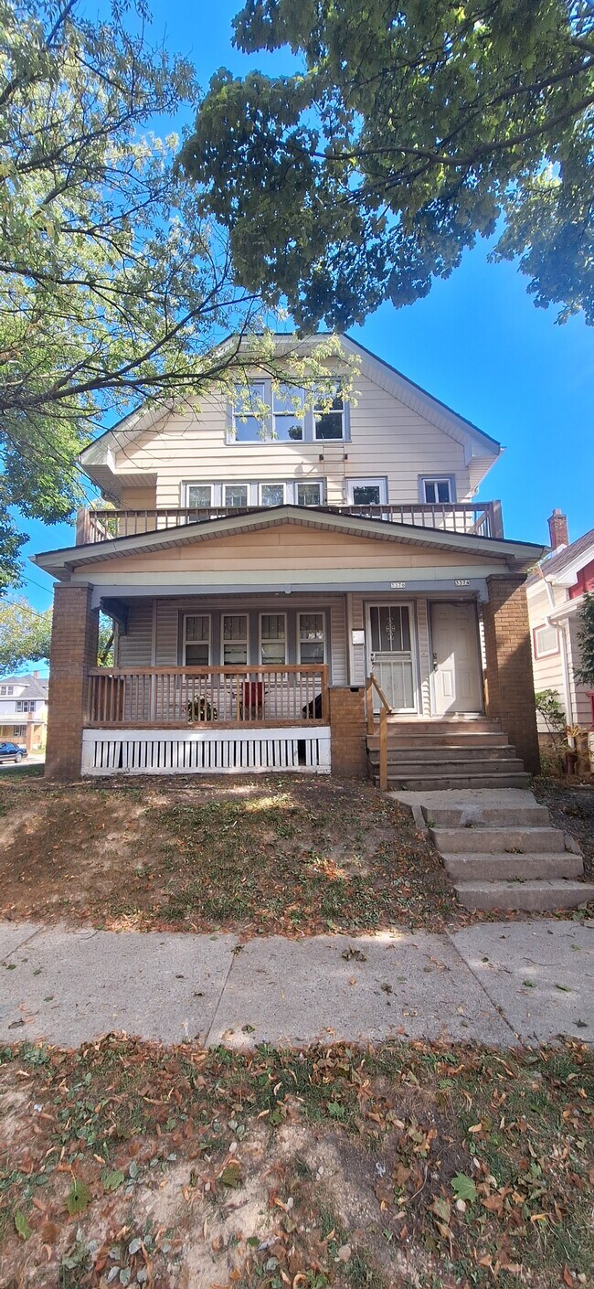 Building Photo - 3374 N Palmer St